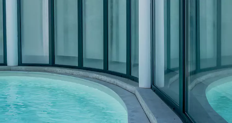 Repair Polyester Screen for Pool Enclosure in Apopka, FL